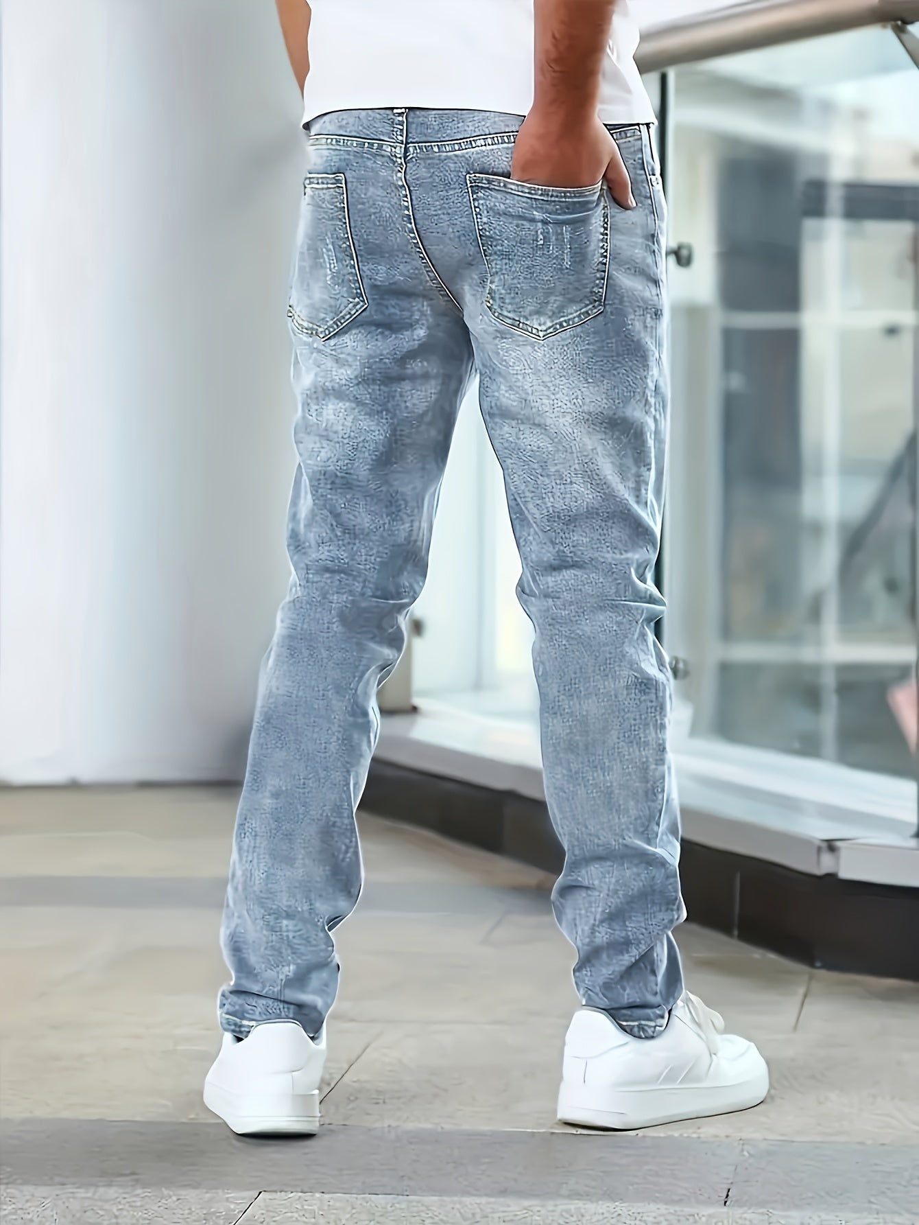 Men's Slim-Fit Stretch Jeans