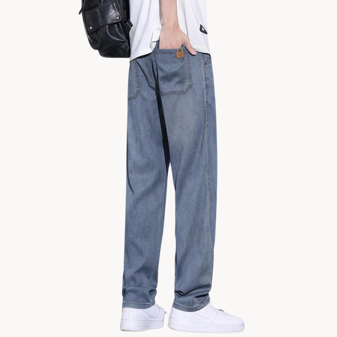 Men's Straight-Leg Denim Jeans