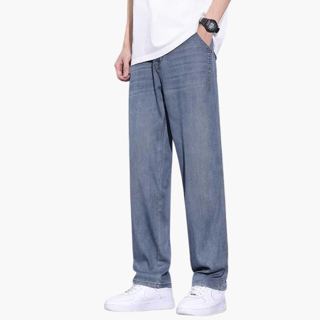 Men's Straight-Leg Denim Jeans