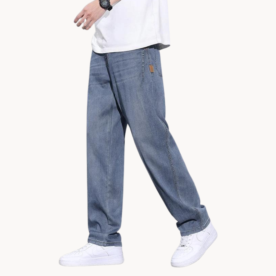 Men's Straight-Leg Denim Jeans