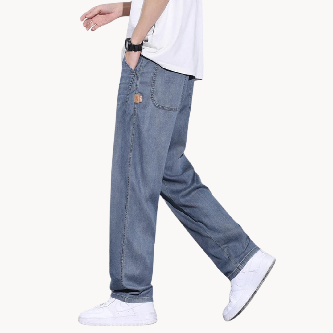 Men's Straight-Leg Denim Jeans