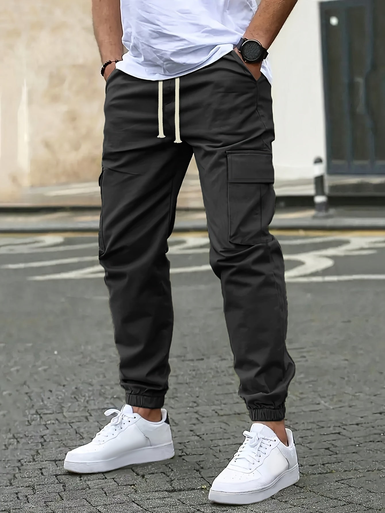 Men's Slim-Fit Cargo Pants